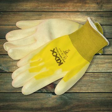 Juicy-Yellow-900338.jpg