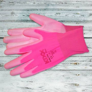 Pretty-Pink-900316.jpg
